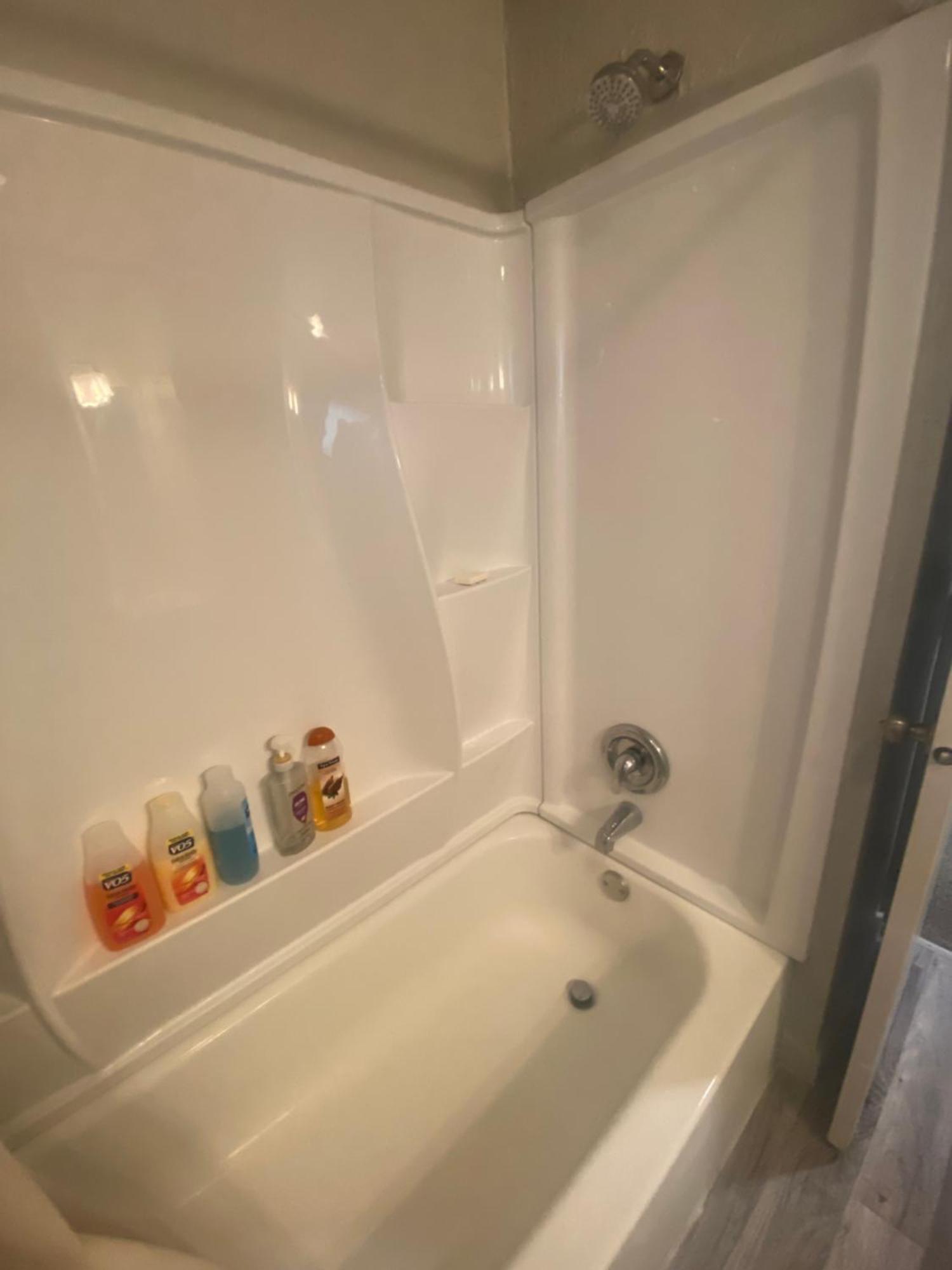 Cute Entire Small House With Large Yard! Pets Welcome! West Valley City Exteriör bild